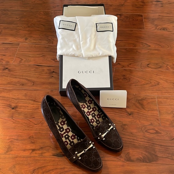 Authentic Gucci Brown GG Suede with Gold Hardware Mid High Heel Shoes - Picture 2 of 16